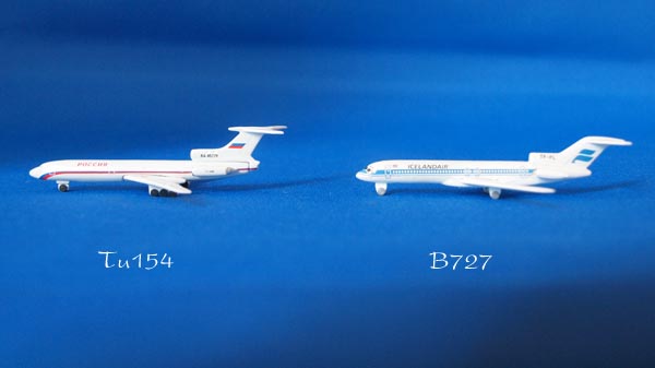 Tu154-B727a.jpg